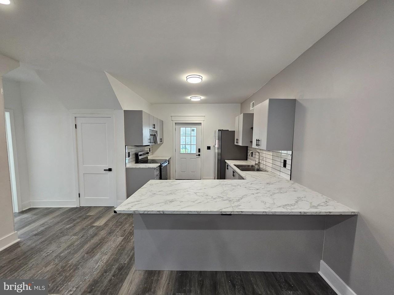 844 W Chester Pike Unit 1 #1 - Photo 7 of 23