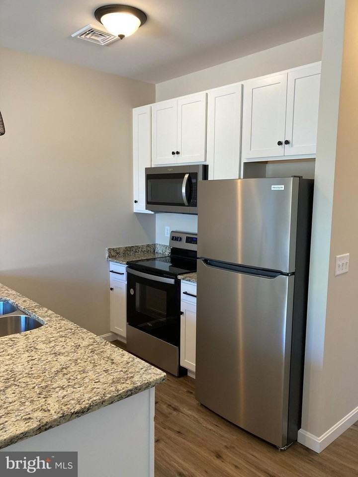 376 E Main St Apt 106 #106 - Photo 6 of 21