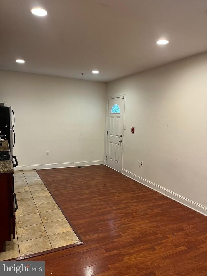 1933 Cecil B Moore Ave Apt 3r #3R - Photo 3 of 7