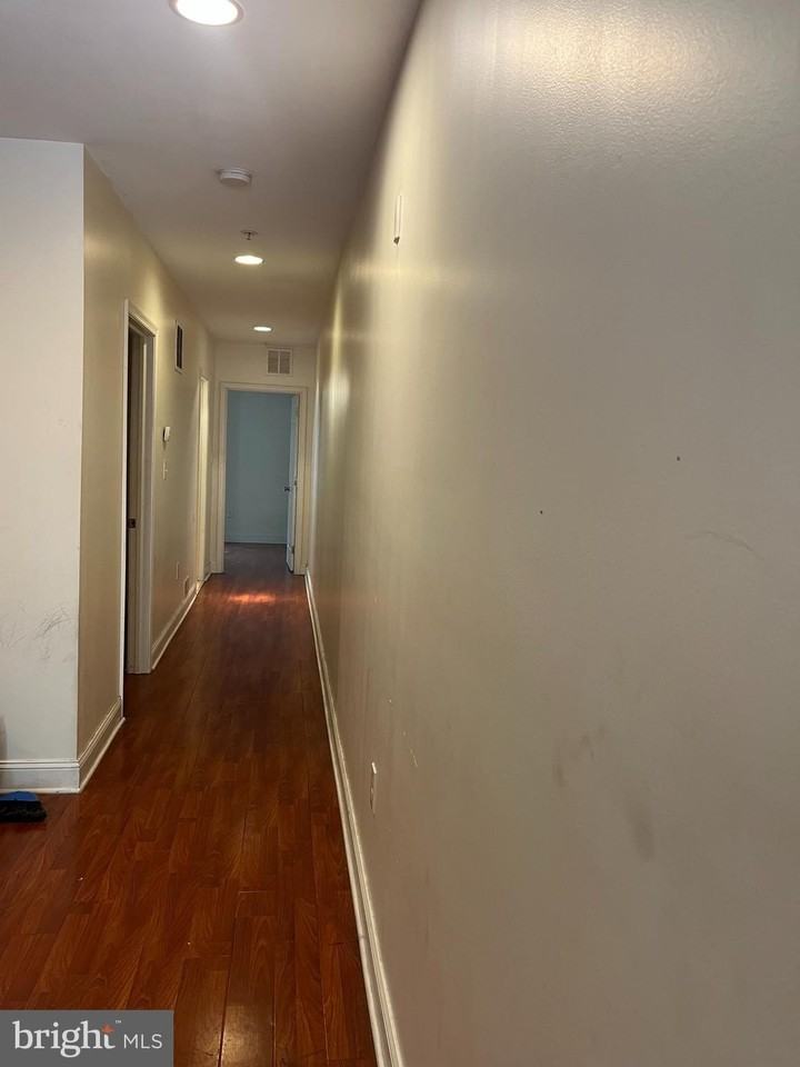 1933 Cecil B Moore Ave Apt 3r #3R - Photo 5 of 7