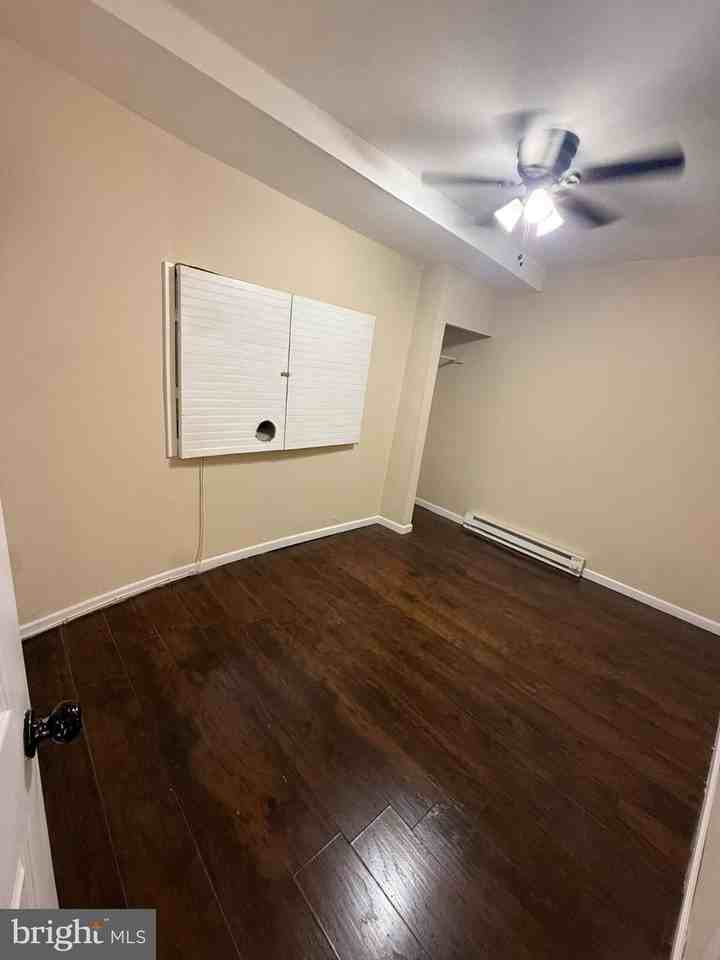 5677 Diamond St - Photo 5 of 7