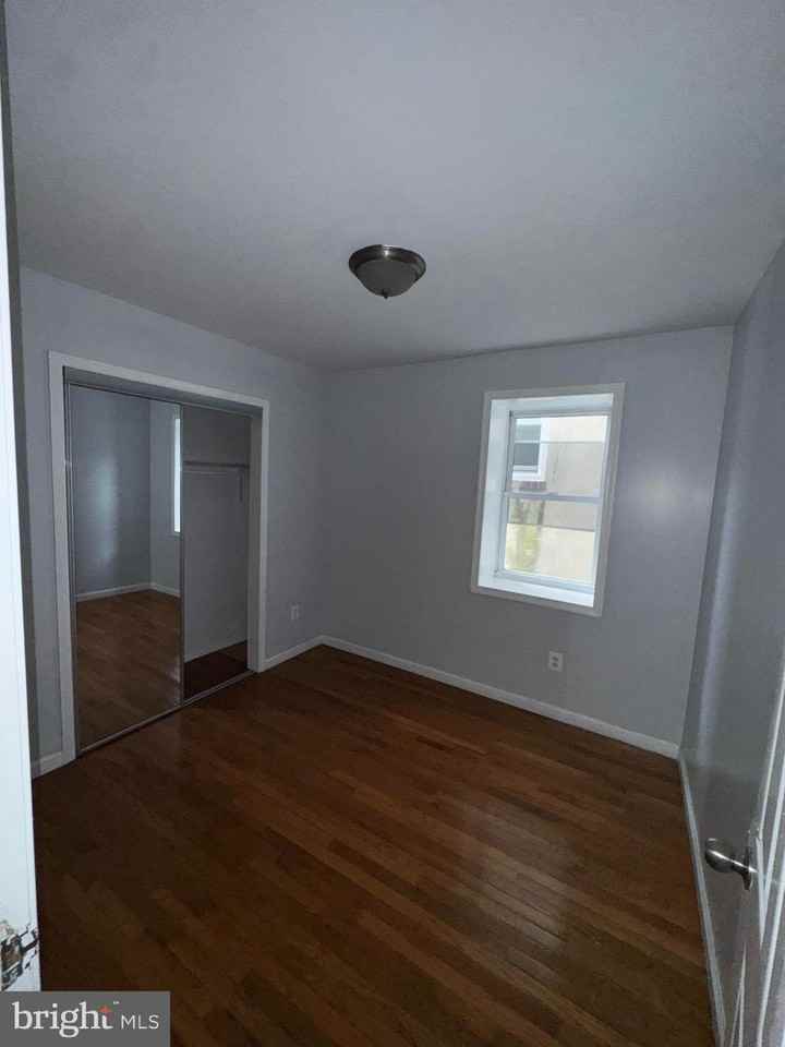 230 E Haines St Apt 2nd #2ndFL - Photo 7 of 13