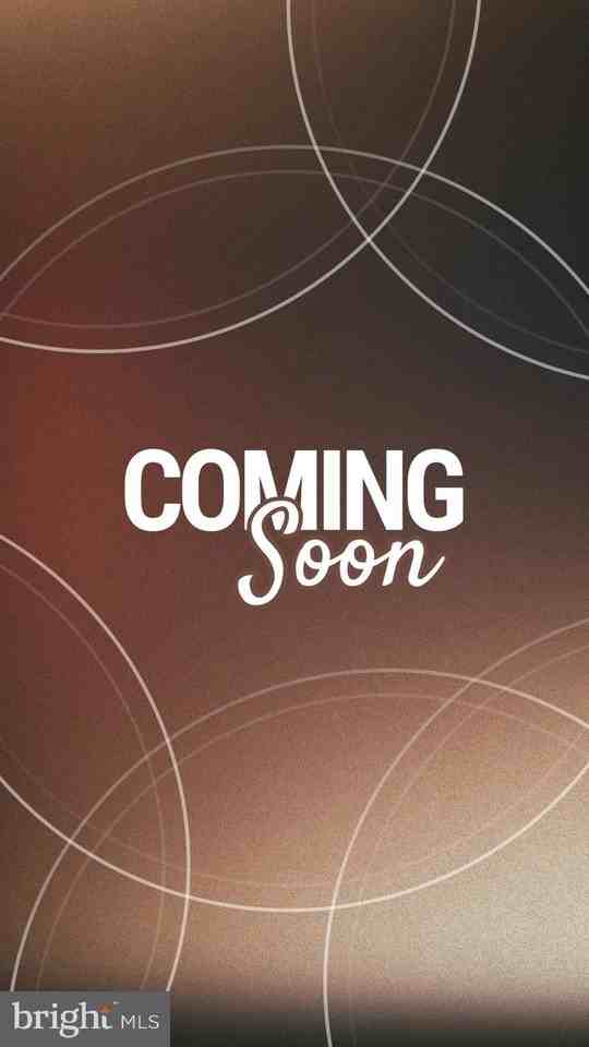 620 Kenmore Ave Apt 4 #4 - Photo 2 of 4