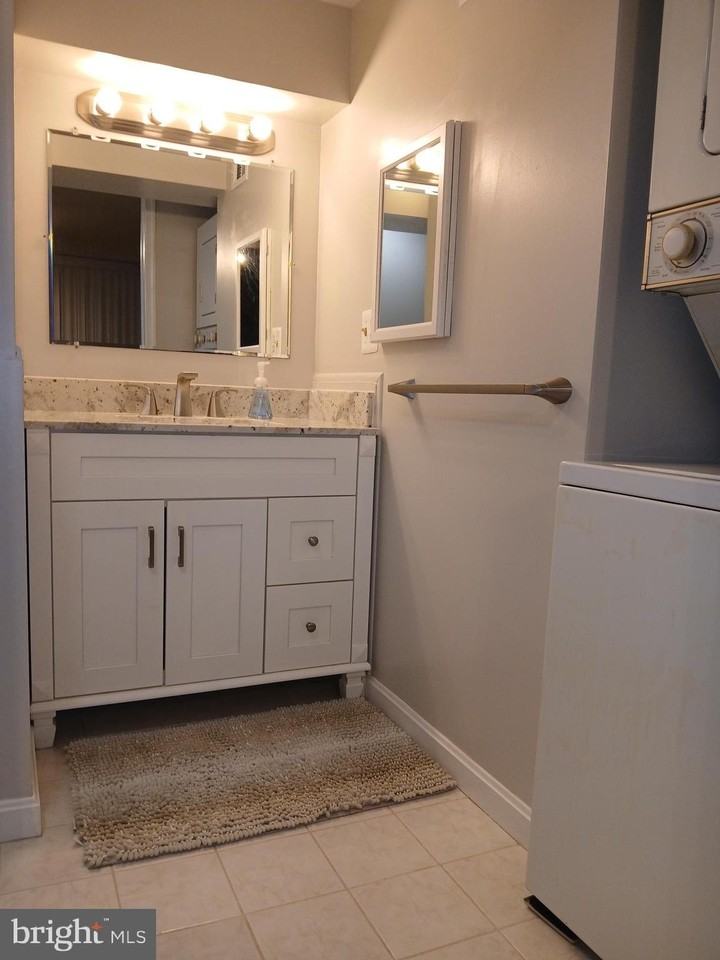 5414 Southport Ln - Photo 4 of 47