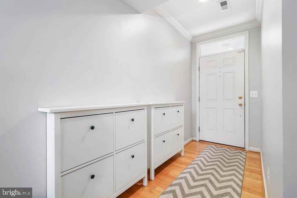 42754 Montevista Sq - Photo 4 of 35