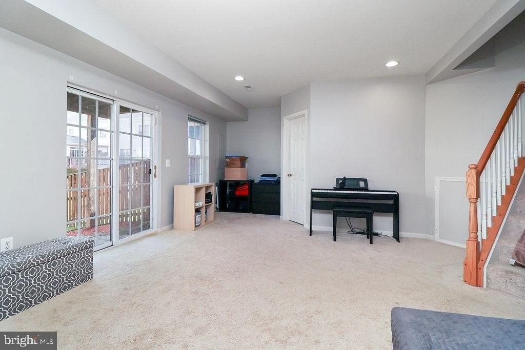 42754 Montevista Sq - Photo 6 of 35