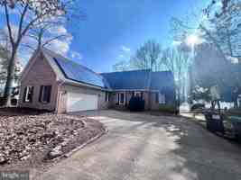 featured image of 3012 Cruiser Dr