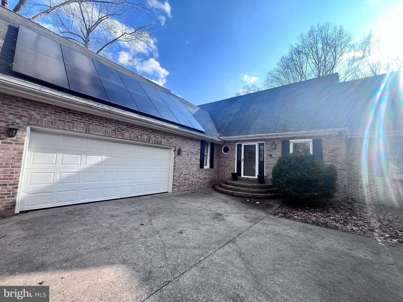 3012 Cruiser Dr - Photo 2 of 34