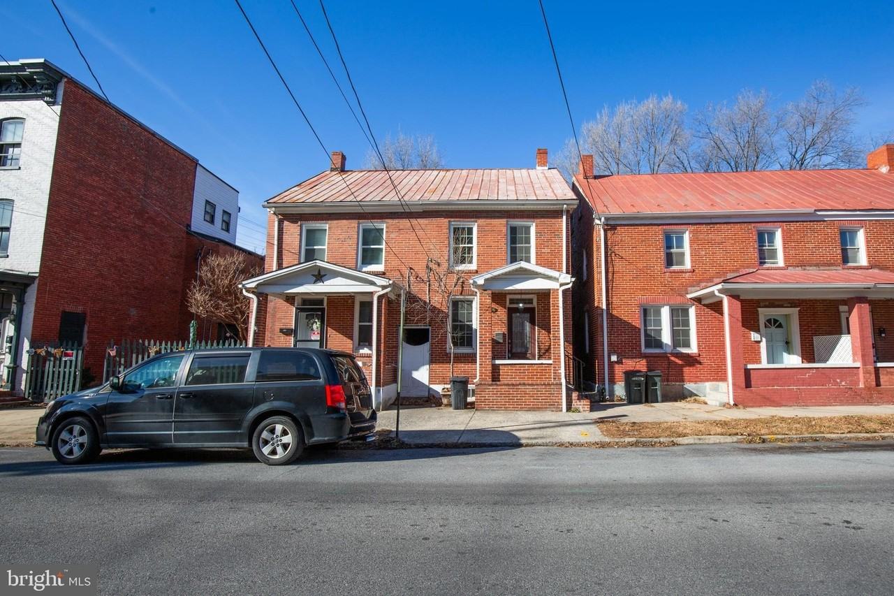 106 N Maple Ave - Photo 2 of 36