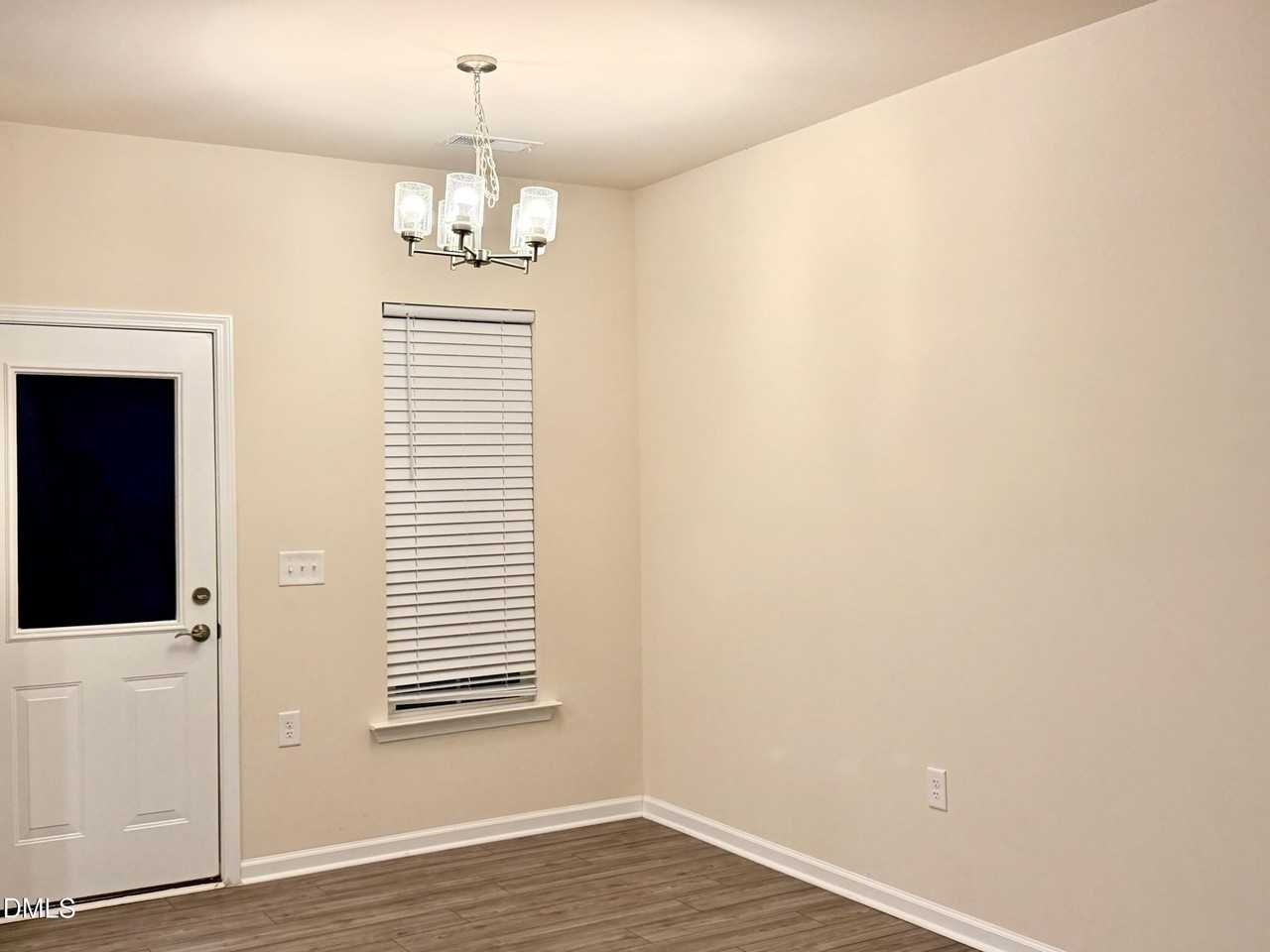 376 Glen Clova Dr - Photo 6 of 20