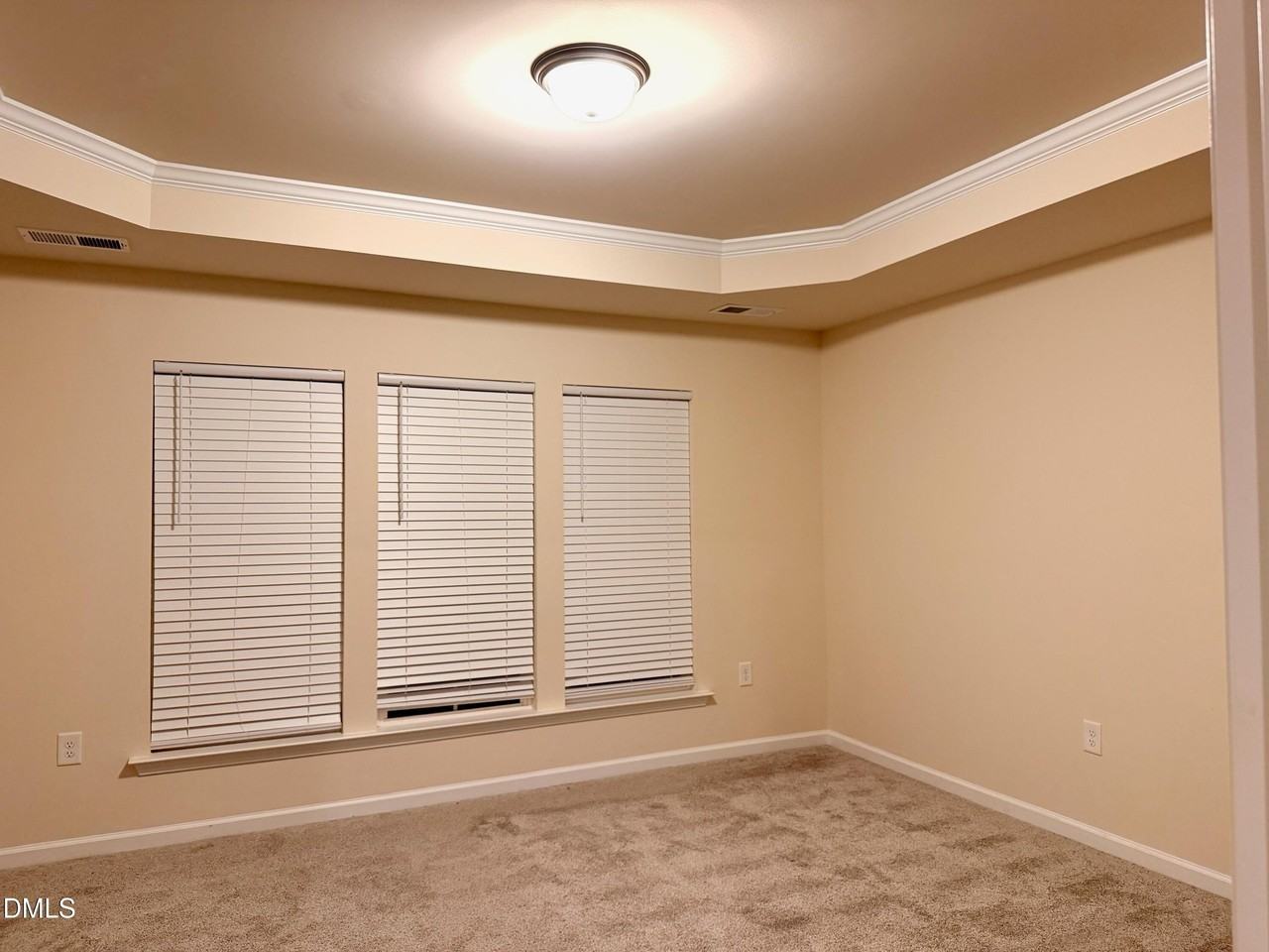 376 Glen Clova Dr - Photo 7 of 20