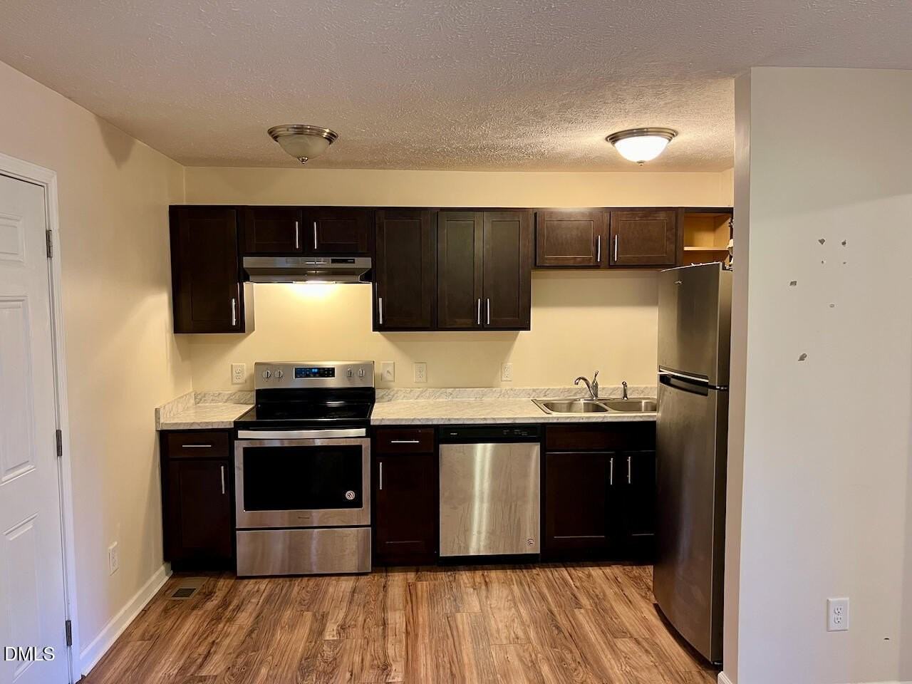 1421 Creech Rd - Photo 4 of 22