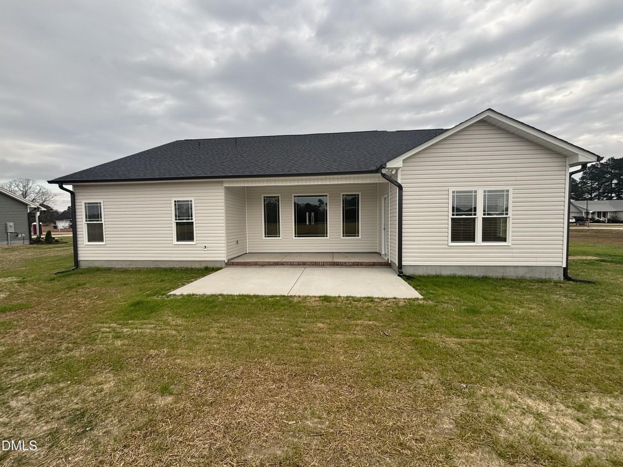 127 Budd Godwin Ln - Photo 2 of 20