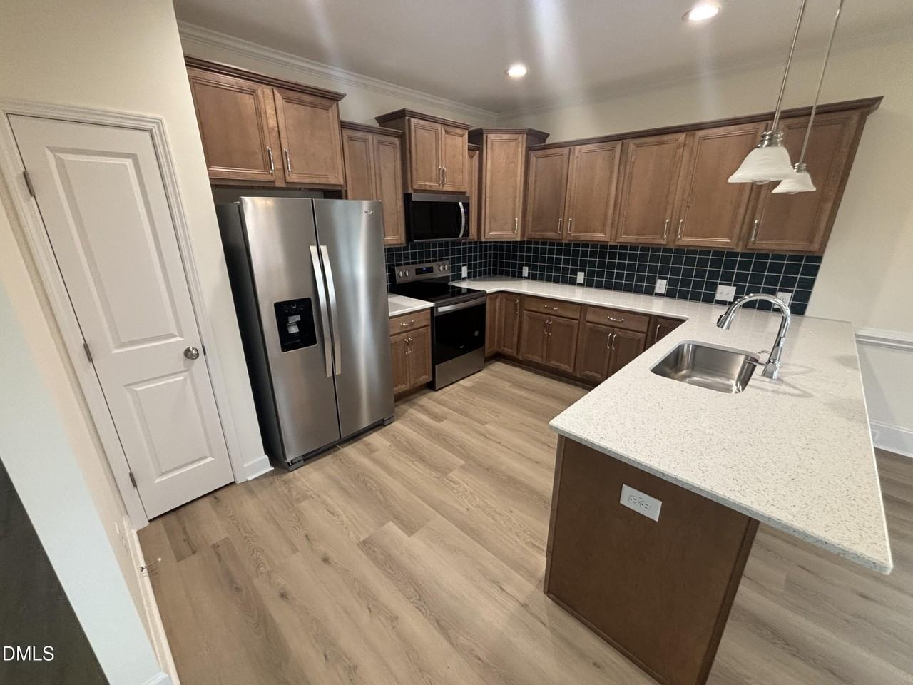 127 Budd Godwin Ln - Photo 3 of 20