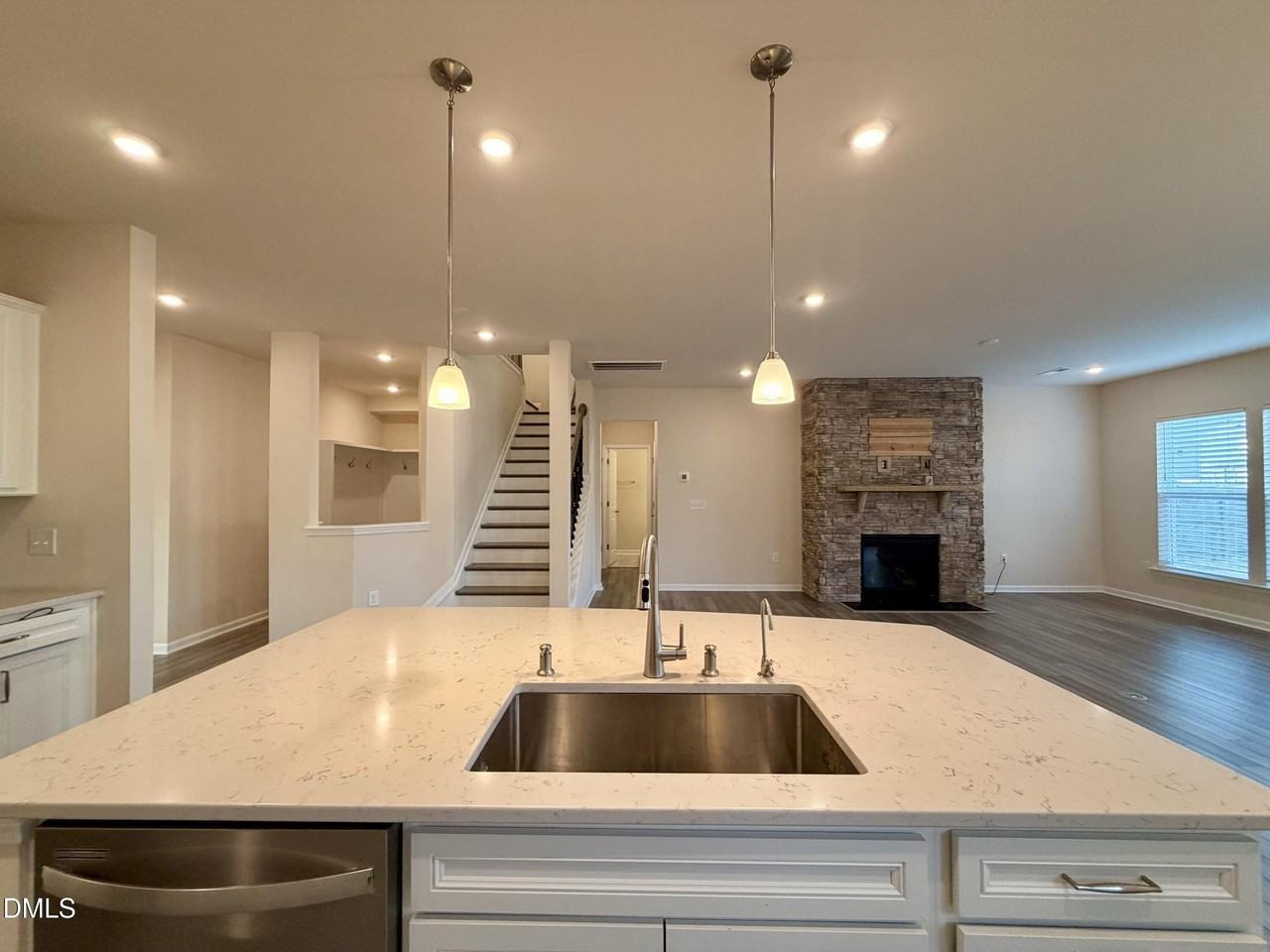 3606 Autumn Creek Dr - Photo 3 of 50