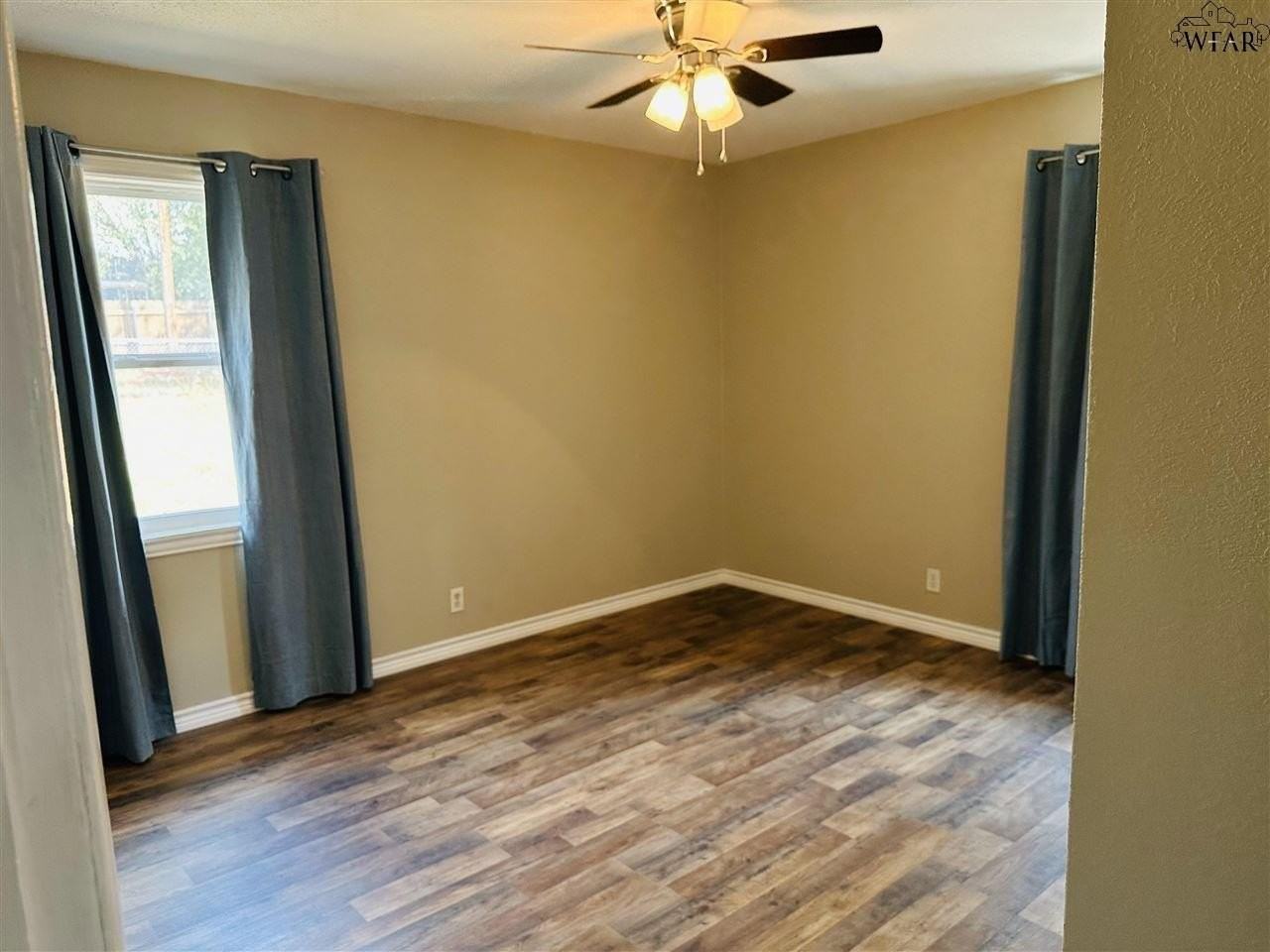 1611 Cimarron Trl - Photo 3 of 8