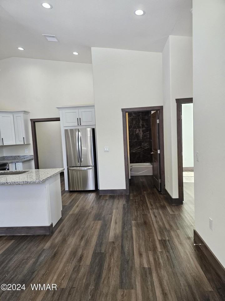 2850 W Villa Loop - Photo 3 of 21