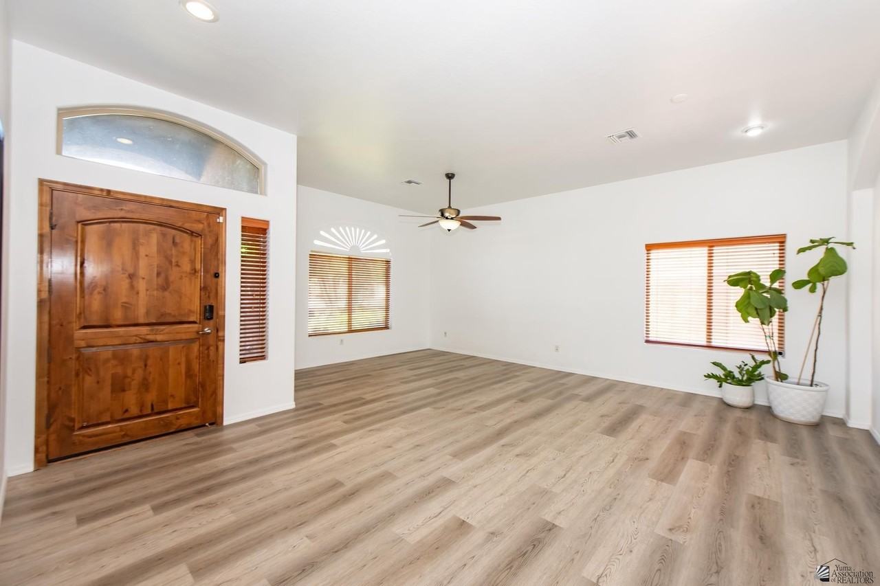 4825 W 27th Pl - Photo 4 of 12