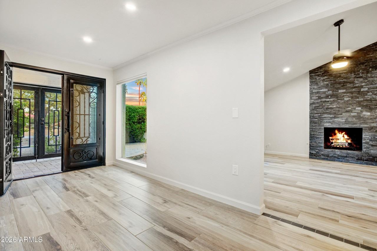 8019 E Via Costa - Photo 4 of 32