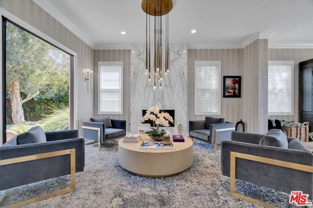 7599 Coastal View Dr - Photo 5 of 50