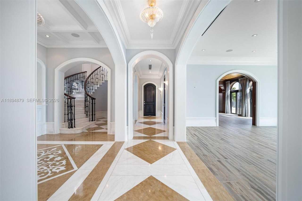 1331 Bay Ter - Photo 5 of 6