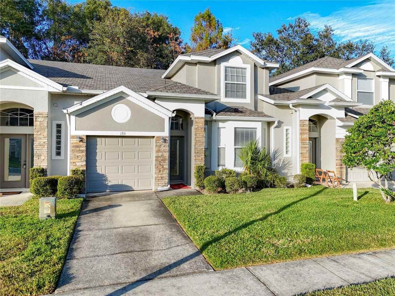 186 Chippendale Ter - Photo 2 of 45