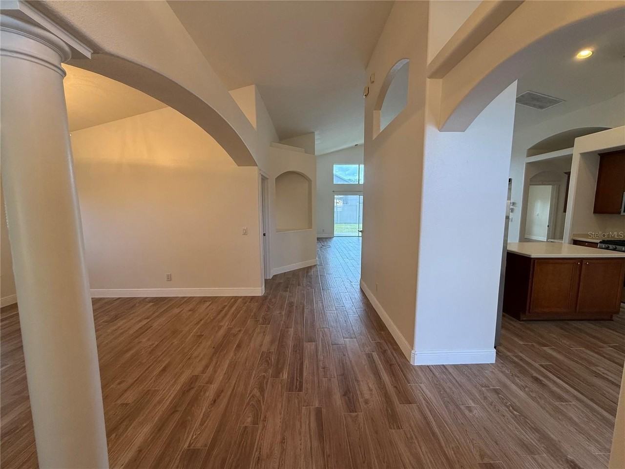 19202 Ivy Oak Way - Photo 6 of 37