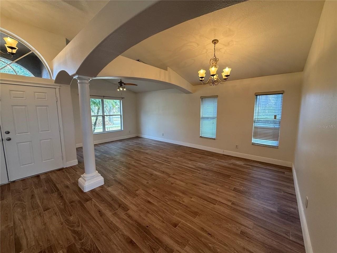 19202 Ivy Oak Way - Photo 7 of 37