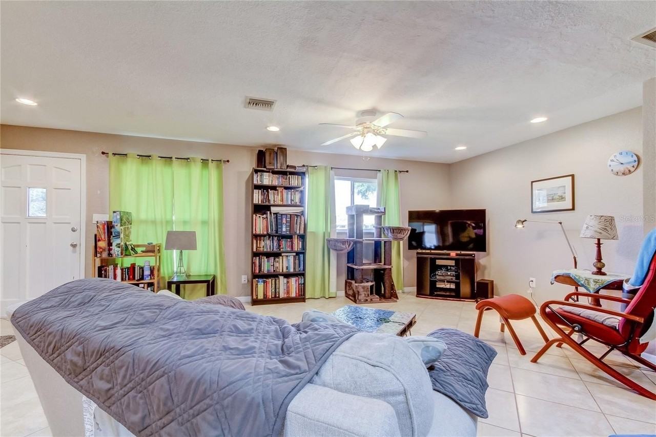 6515 Orchard Dr N - Photo 4 of 25