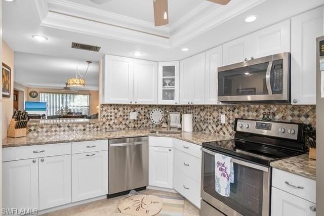 4300 Belair Ln Apt 1 #1 - Photo 2 of 19