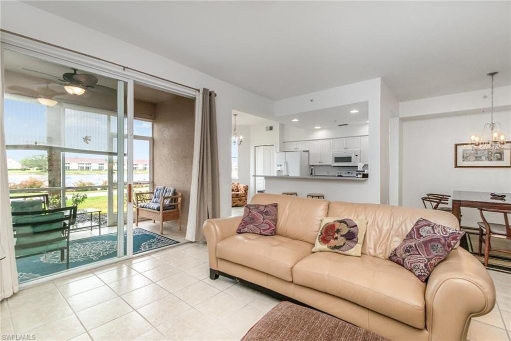 2740 Cypress Trace Cir Apt 2718 #2718 - Photo 3 of 30