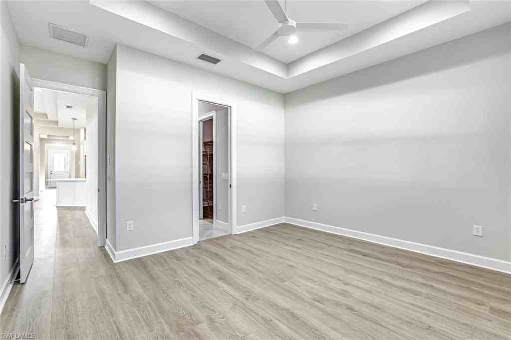 8921 Yucatan Ct - Photo 6 of 20