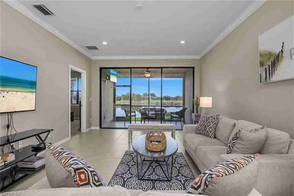 9373 Pocida Ct Unit 103 #103 - Photo 4 of 36