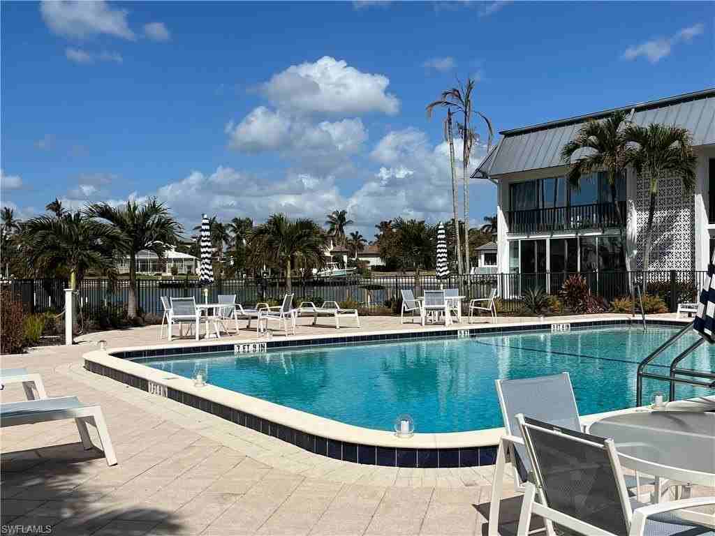 333 Harbour Dr Apt 106 #106 - Photo 6 of 10