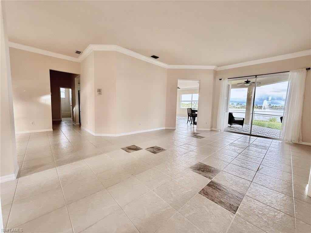 1098 Port Orange Way - Photo 7 of 43