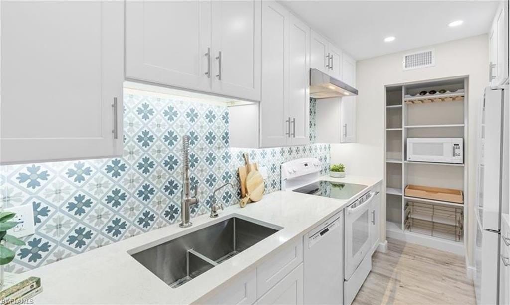 788 Park Shore Dr #F17 - Photo 6 of 35