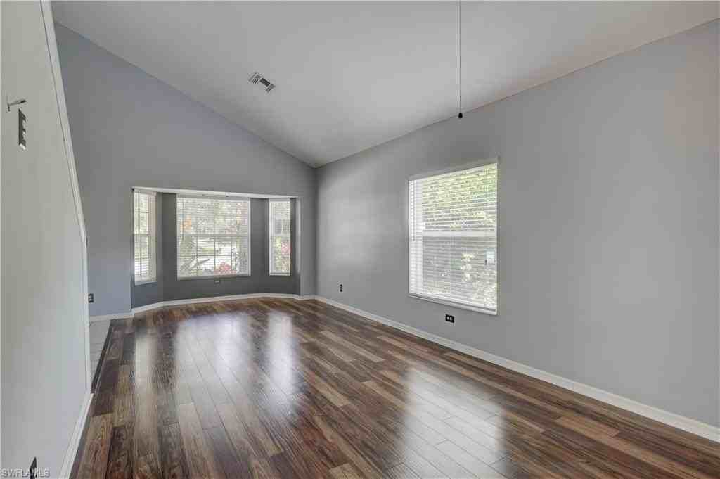 21670 Berwhich Run - Photo 5 of 32