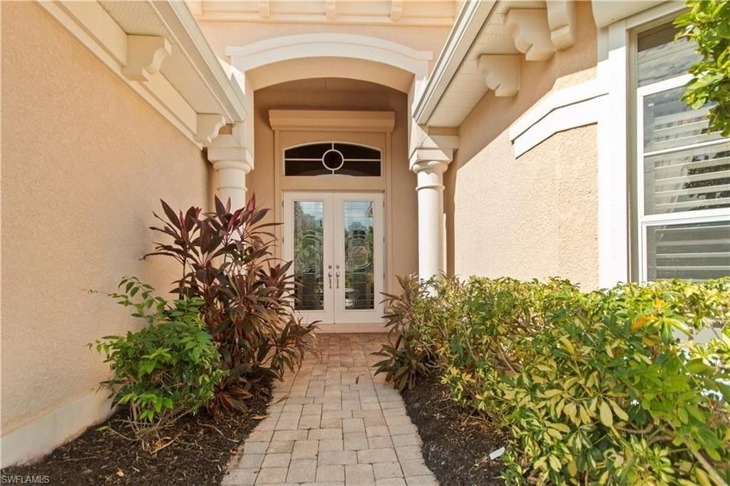 19839 Maddelena Cir - Photo 4 of 25