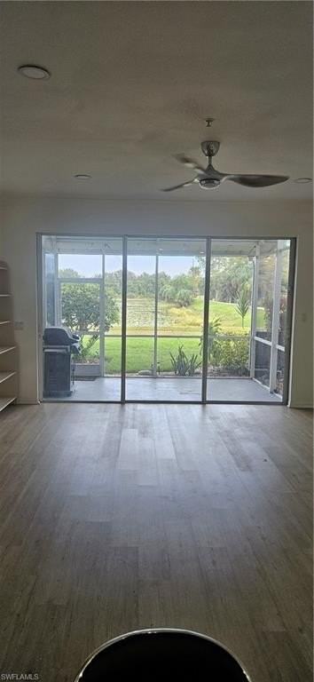 1078 Albany Ct Unit 192 #192 - Photo 2 of 6