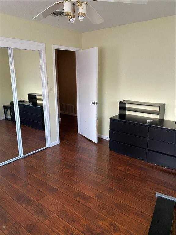 2733 Sw 56th St - Photo 6 of 14