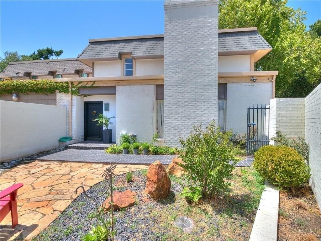 6233 Diane Dr - Photo 4 of 36