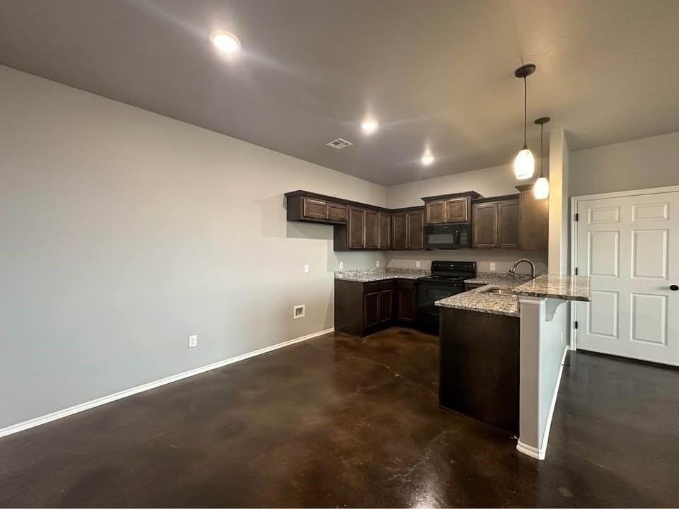 1829 Cypress Ln - Photo 7 of 20