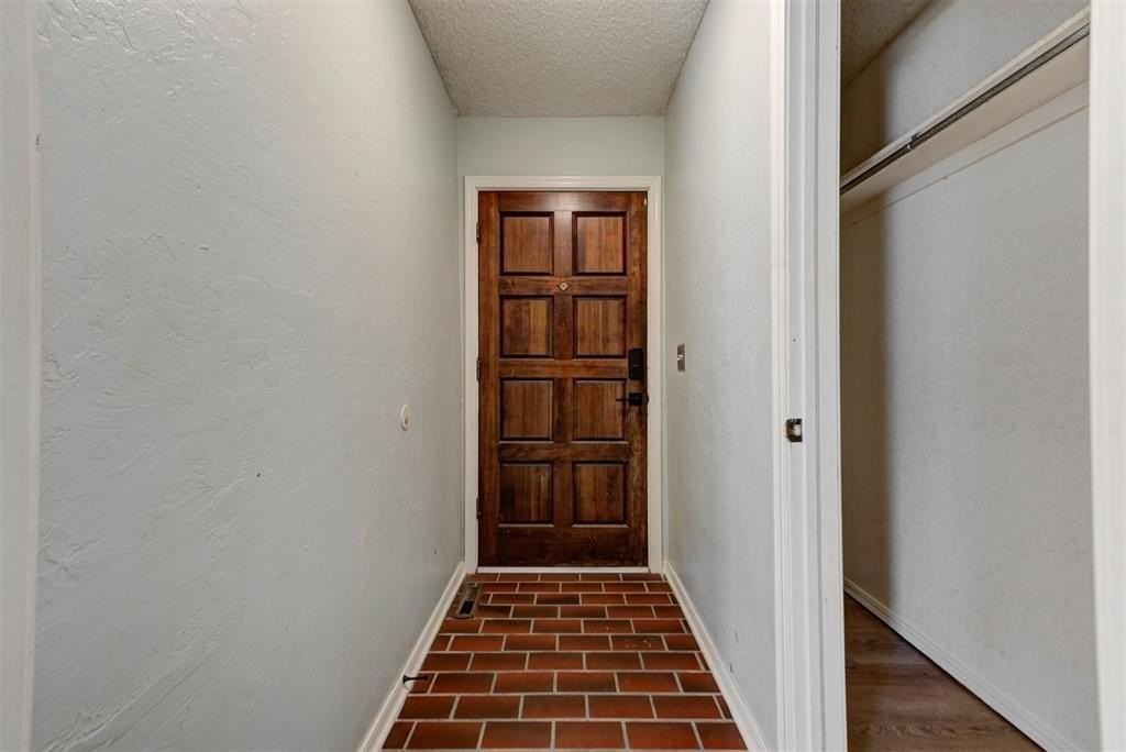 2120 Castle Rock - Photo 6 of 42