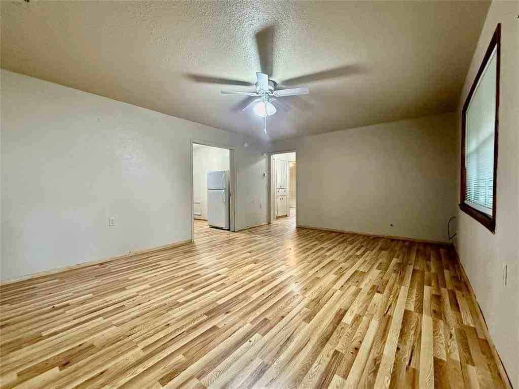 308 S Magnolia Ave - Photo 3 of 15