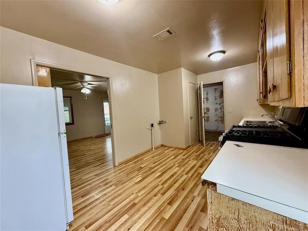 308 S Magnolia Ave - Photo 4 of 15