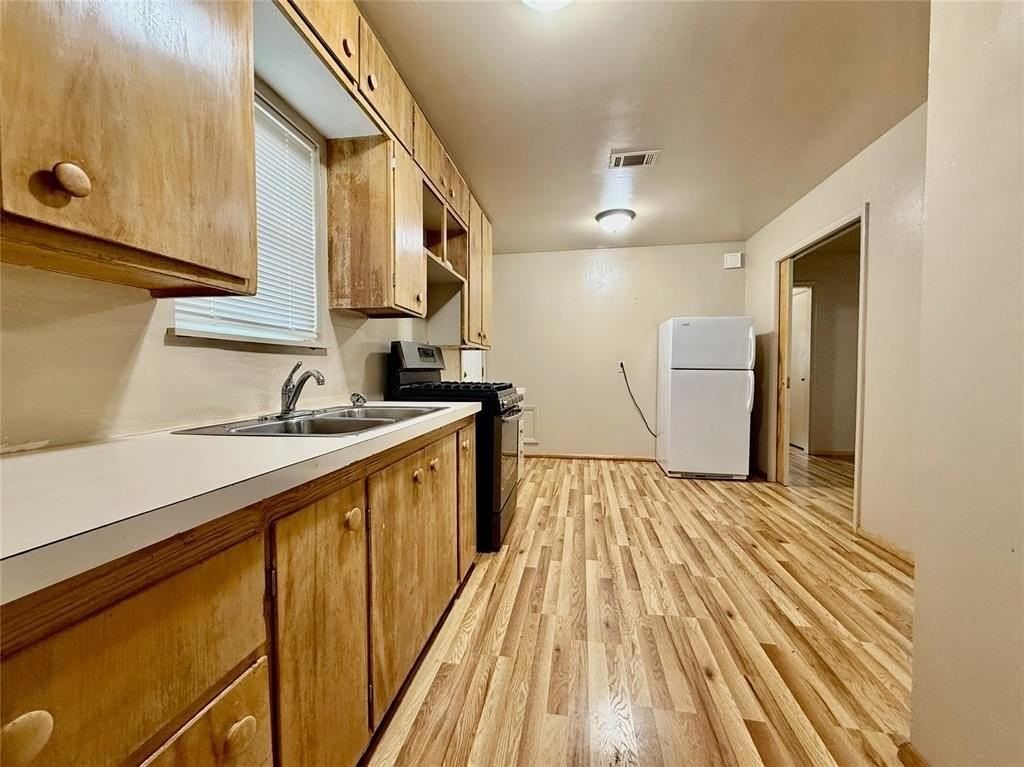 308 S Magnolia Ave - Photo 5 of 15