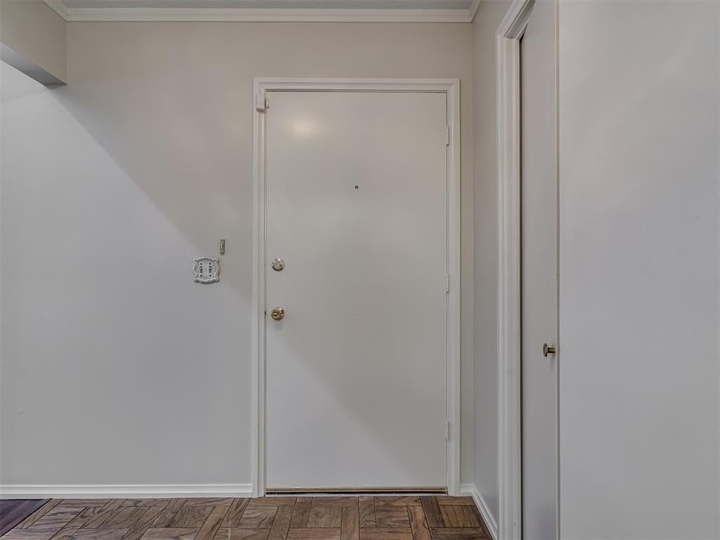 2530 Nw 62nd St - Photo 3 of 26