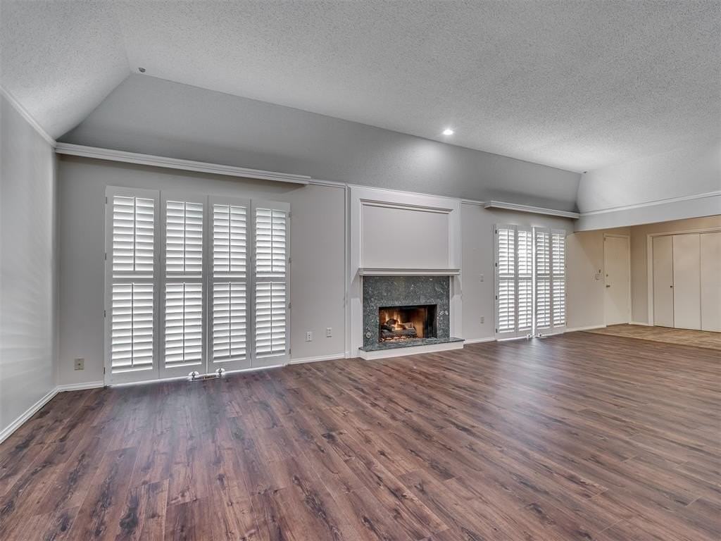 2530 Nw 62nd St - Photo 7 of 26