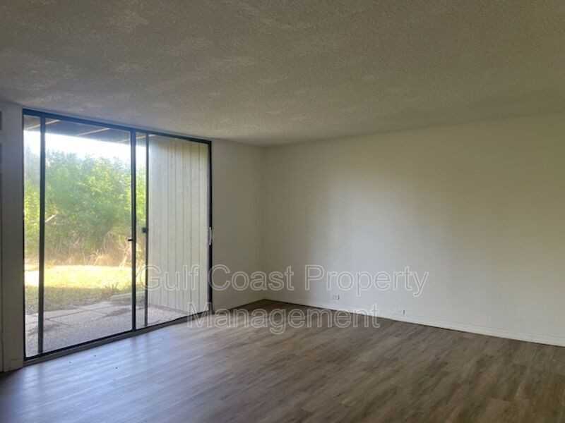 758 Pine Run Dr #758 - Photo 6 of 28