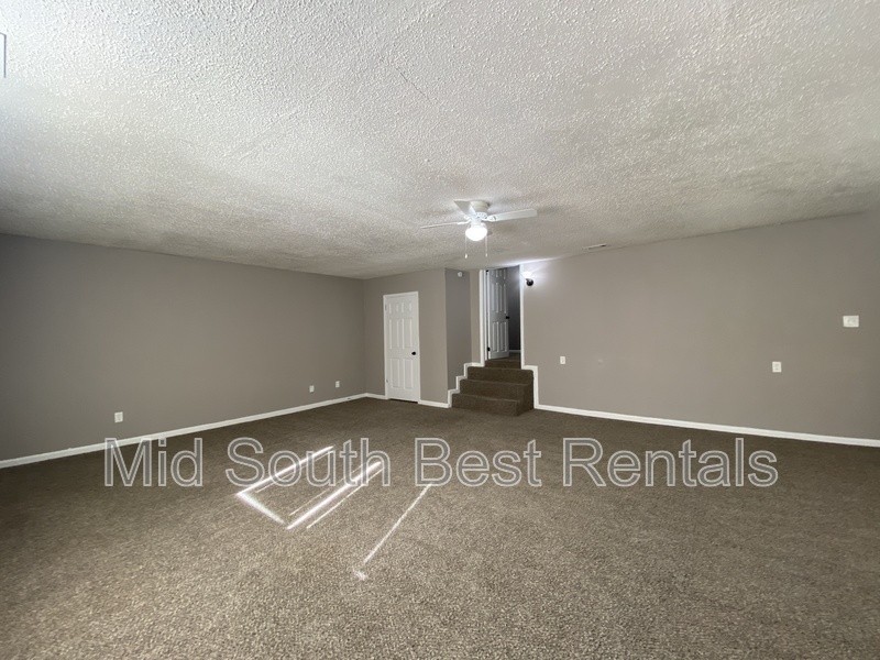 4147 Warbonnet St - Photo 2 of 18